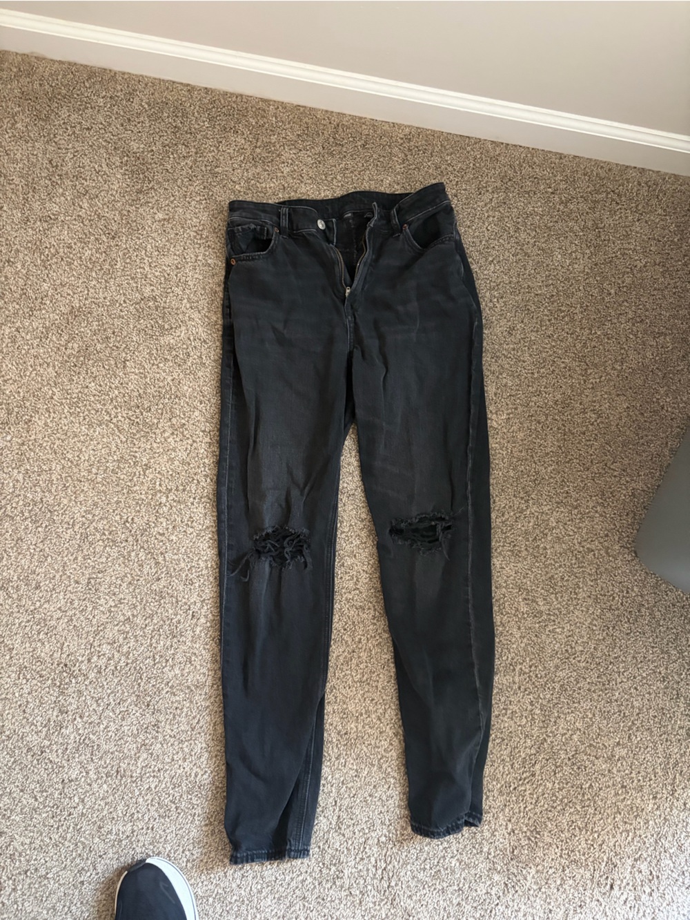 American Eagle Black Ripped Jeans